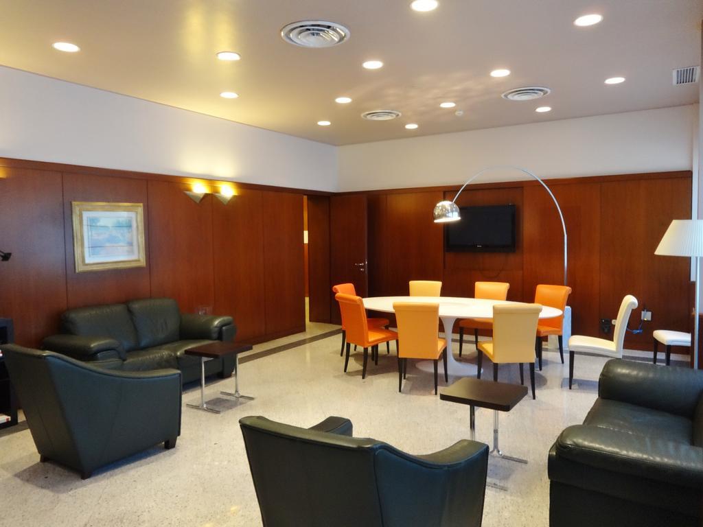 Hotel Excelsior Magenta Eksteriør billede